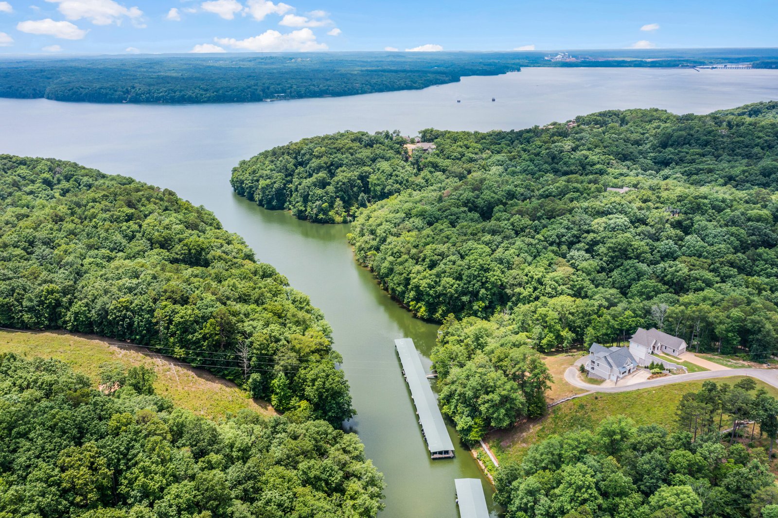 Advertisement for large acreage lake access lots for sale at The Preserve on Pickwick Lake, starting from $29,900